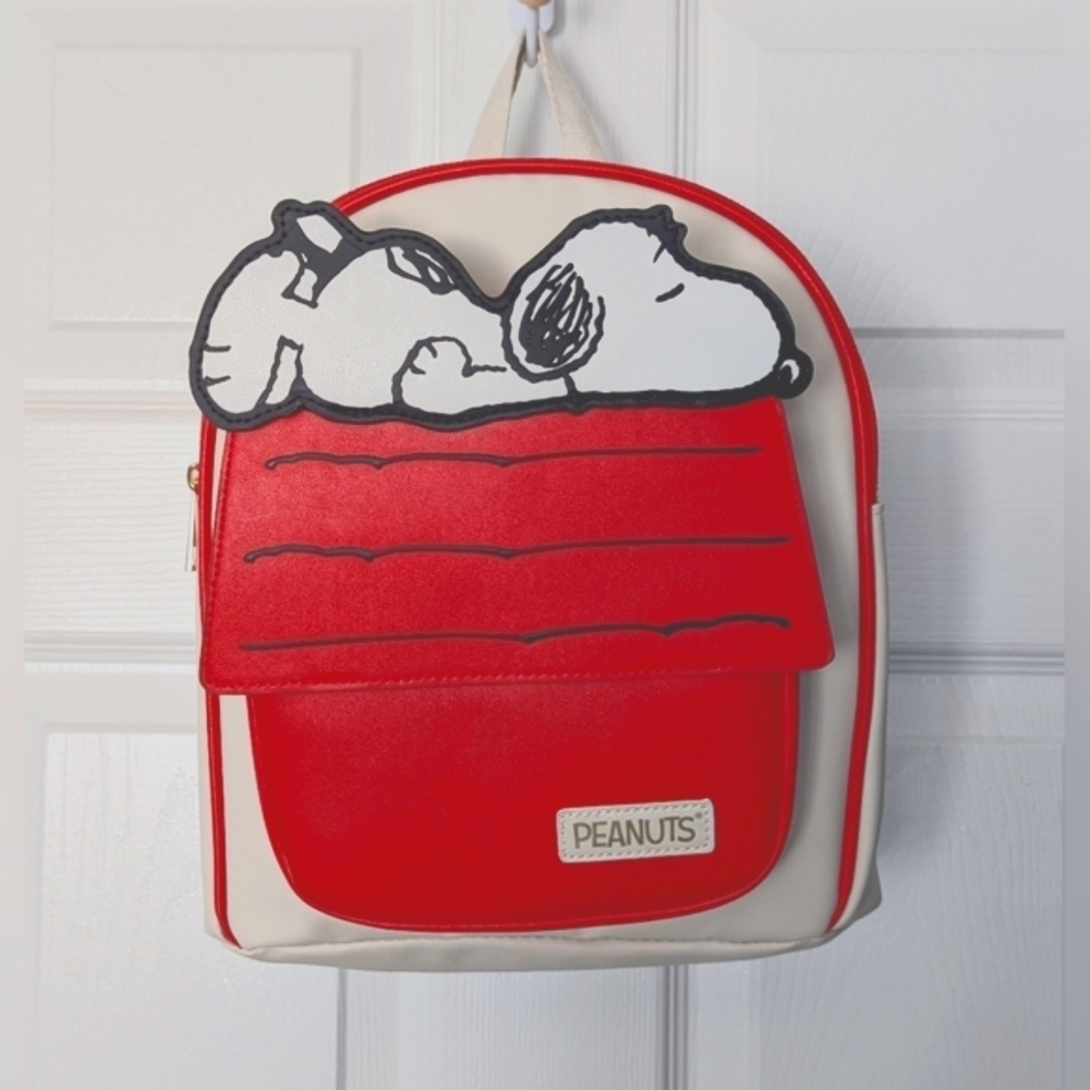 BNWT Peanuts Snoopy Knapsack/Backpack/Bag - Picture 2 of 16